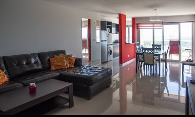 Departamento en venta, zona de playa Brava.