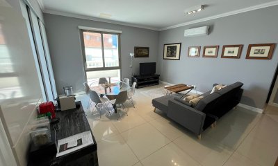 Apartamento en venta, 1 dormitorio, en playa Brava, Punta del Este.