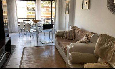 Vende Apartamento de 3 dormitorios ubicado en Peninsula Punta del Este