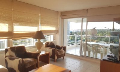 Impecable departamento, comodo e iluminado.