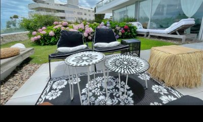 Vende magnífico apartamento en Mansa, Punta del Este de 2 Dormitorios