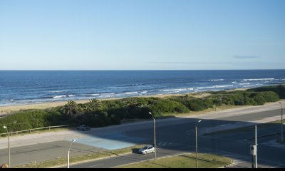 En venta apartamento en Tiburón II, de 3 dormitorios con excelente vista.