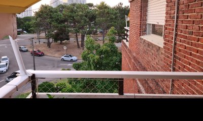 Vende apartamento de 2 dormitorios en aidy grill, Punta del Este