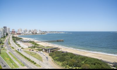 Vende apartamento de 3 dormitorios en Playa mansa, Punta del Este