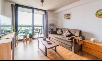Se vende Monoambiente equipado con cochera. Villa Dolores.
