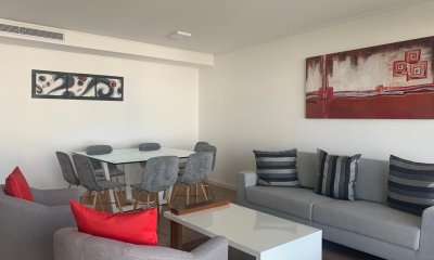 Departamento de 2 dormitorios en suite,Torre Alexander Boulevard. PUNTA DEL ESTE