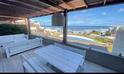 Venta Apartamento 4 dormitorios en La Barra con vista al mar