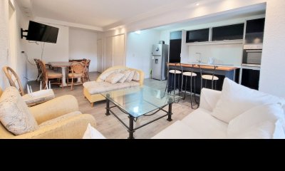 Vende departamento de 2 dormitorios en Mansa - Punta del Este