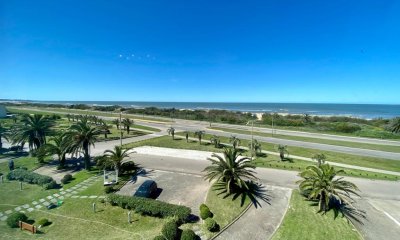 Venta Apartamento 3 dormitorios en zona San Rafael frente al mar