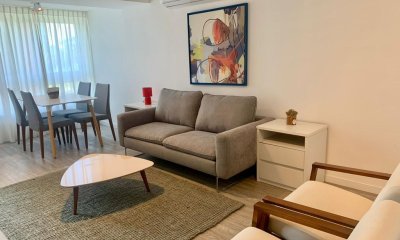 En venta impecable apartamento de 1 dormitorio en la Zona de Roosevelt.