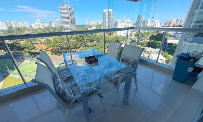 Apartamento a la venta de 2 dormitorios en Punta del Este Miami Boulevard