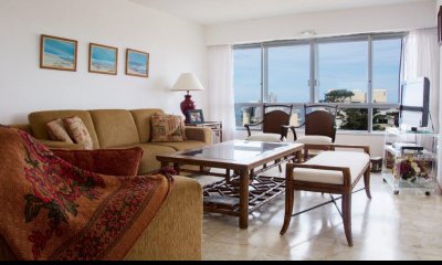 Apartamento en venta de 3 dormitorios Punta Del Este