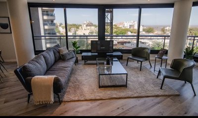 Apartamento de 3 Dormitorios con vista Despejada. Buceo