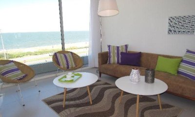 Vende apartamento de 2 dormitorios frente al mar, Punta del Este