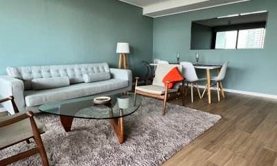 Se vende apartamento de 2 dormitorios, con vista inigualable en Punta del Este.