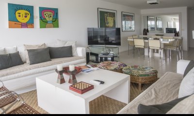 Vende apartamento de 3 dormitorios + dependencia , en brava , Punta del Este
