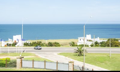 Lindo departamento de 2 pisos con agradable entorno de paz t tranquilidad.