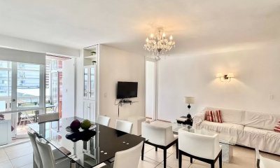 Apartamento de 2 dormitorios en Venta , Peninsula , Punta del este