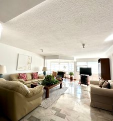 Departamento de 4 dormitorios en venta, Roosevelt, amplios ambientes. Punta del ESte
