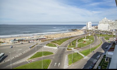 Lujoso Apartamento en Torre Imperiale de 3 dormitorios + dependencia en venta.
