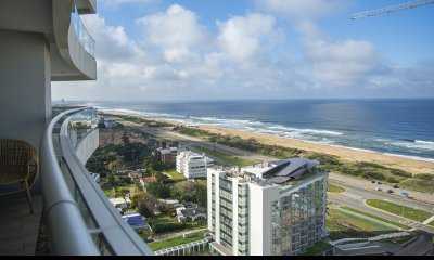 Apartamento en venta, piso alto de Look Brava, Punta del Este