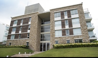 Terraza de Villa Brava, A pasos del mar. Departamento de 3 dorm. en venta