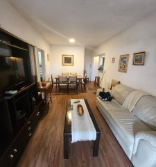 Encantador apartamento de 2 dormitorios y 2 baños en playa Mansa, Punta del Este