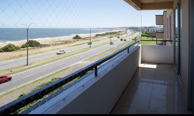 oportunidad Hermoso Penthouse en venta, frente a playa Mansa