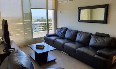 Apartamento en Venta de 2 dormitorios en Av. Roosevelt , Punta del este