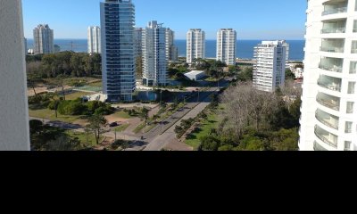 Pent house 3 dormitorios + dependencia de servicio! en Punta del Este!