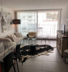 Vende Apartamento de 1 Dormitorio en Av. Roosevelt ? Punta del Este