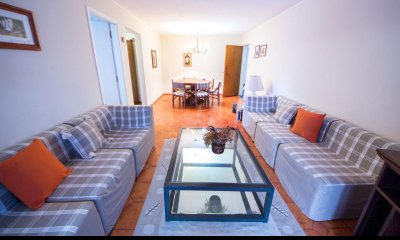 Vende Apartamento en Mansa - Punta del Este de 2 dormitorios