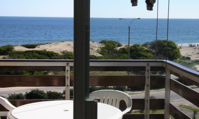Se Vende apartamento de 2 dormitorios en Punta del Este.