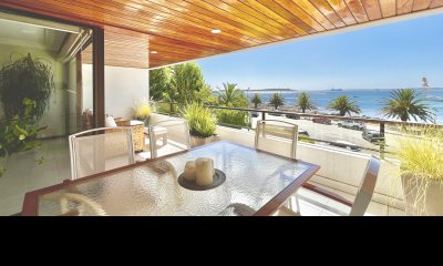 Vende Apartamento en Puerto- Punta del Este de 3 dormitorios.