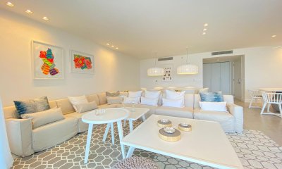 En venta Apartamento en Rincón del Indio - Punta del Este, Frente al Mar de 4 dormitorios.