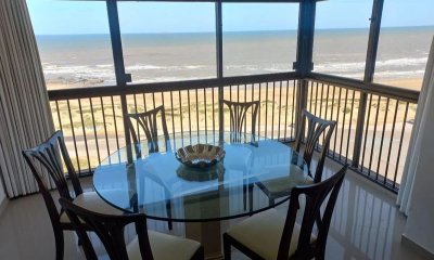 Primera fila a la Brava. Apartamento con increíbles vistas al mar.