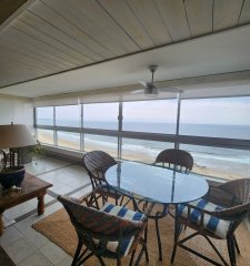 Departamento de 3 dormitorios en venta frente a mar