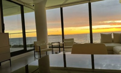 Vende espectacular apartamento de 2 dormitorios en suite, con excelente vista en Punta del Este.
