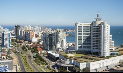 Hermoso Penthouse en venta con vista panorámica, Alexander Boulevard. Punta del Este.