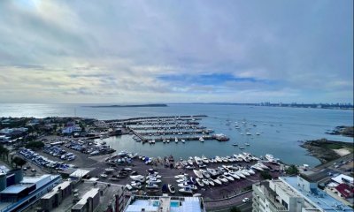 Oportunidad. Vende apartamento con hermosa vista al puerto, Peninsula, Punta del Este