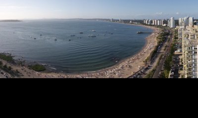 En venta apartamento de 3 dormitorios, parada 1 playa mansa