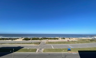 Apartamento en Playa Brava, Punta del Este con vista al mar