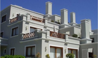 Se vende departamento de 1 dormitorio en suite en Playa Brava, Punta del Este.