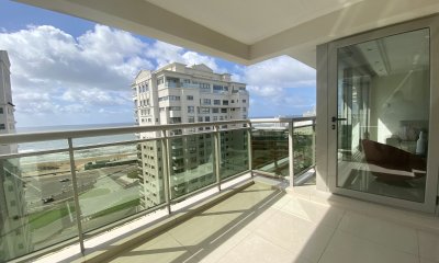Vende apartamento de 3dormitorios en Brava- Punta del Este