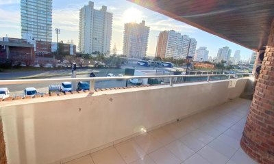Vende apartamento en Brava- Punta del Este de 2 dormitorios.