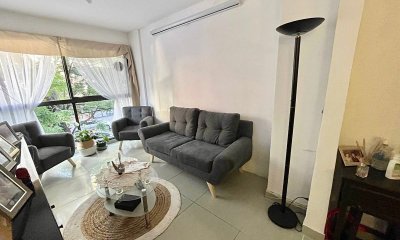 Apartamento en Pocitos de 3 dormitorios con 3 Garages