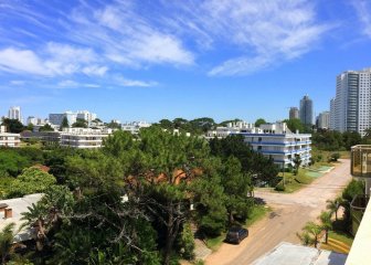 Con vista inigualable, hermoso departamento en Edificio Mare Azurro