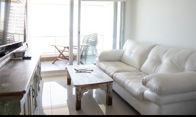 Apartamento en venta a solo 100 mts de Playa Brava. 2 dormitorios. Wind Tower