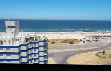 Departamento en piso alto, Punta del Este