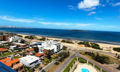 Apartamento en venta, en Torre Le jardín, Punta del Este